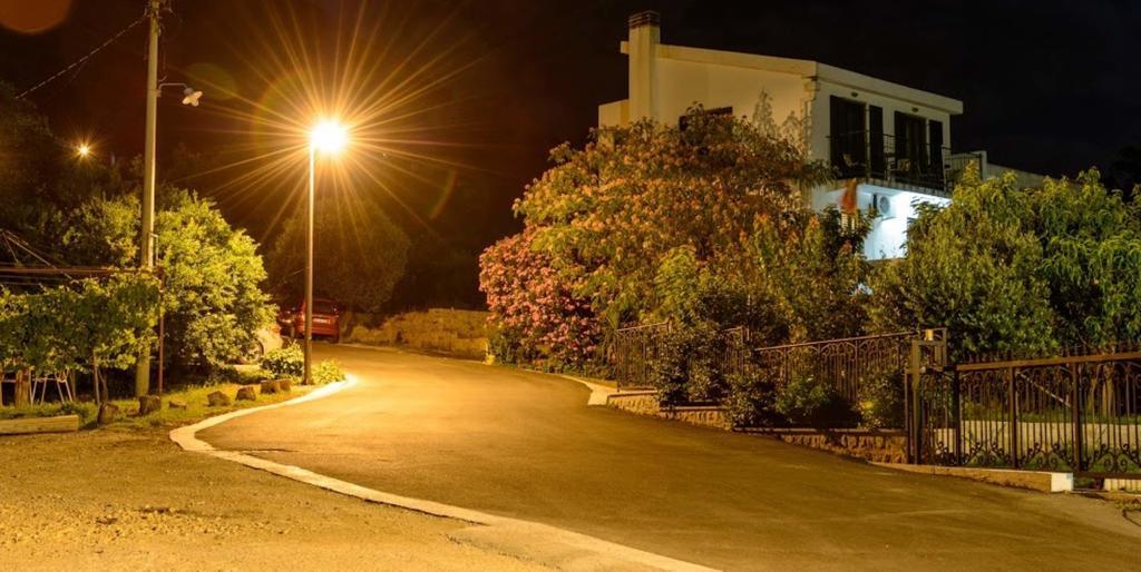 Boutique Home Saltaragazza Petrovac Exteriér fotografie